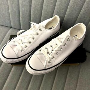 Converse White Leather All Star Size 8 Women’s